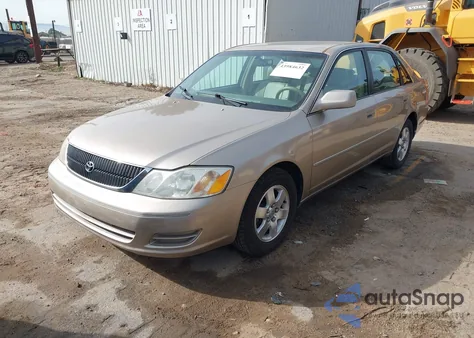 2001 Toyota Avalon Xl from USA, damaged, VIN 4T1BF28B51U131570